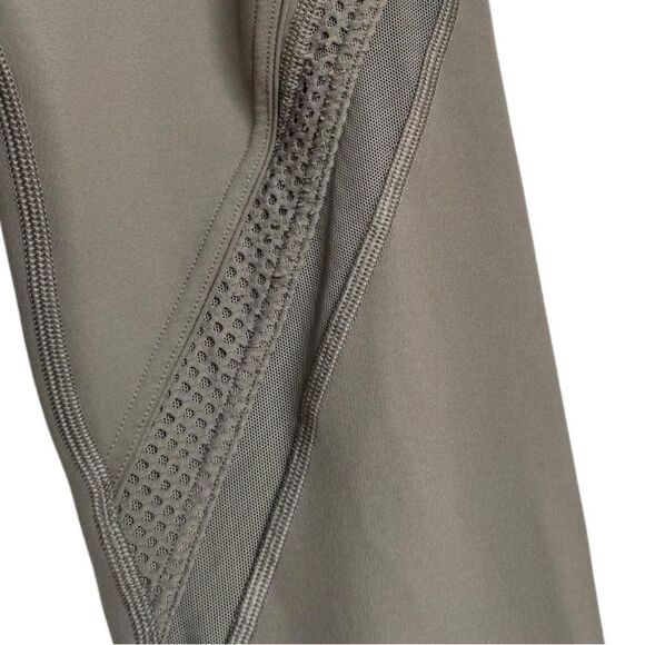 Lululemon Bootcamp Ready High Rise Everlux Workout Tights Leggings. 6. - Picture 5 of 10